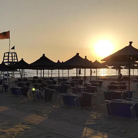 Lovebania Lägenhet Durrës