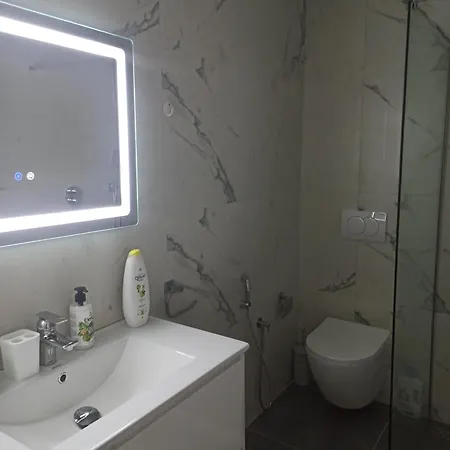 Lovebania Apartment Durres